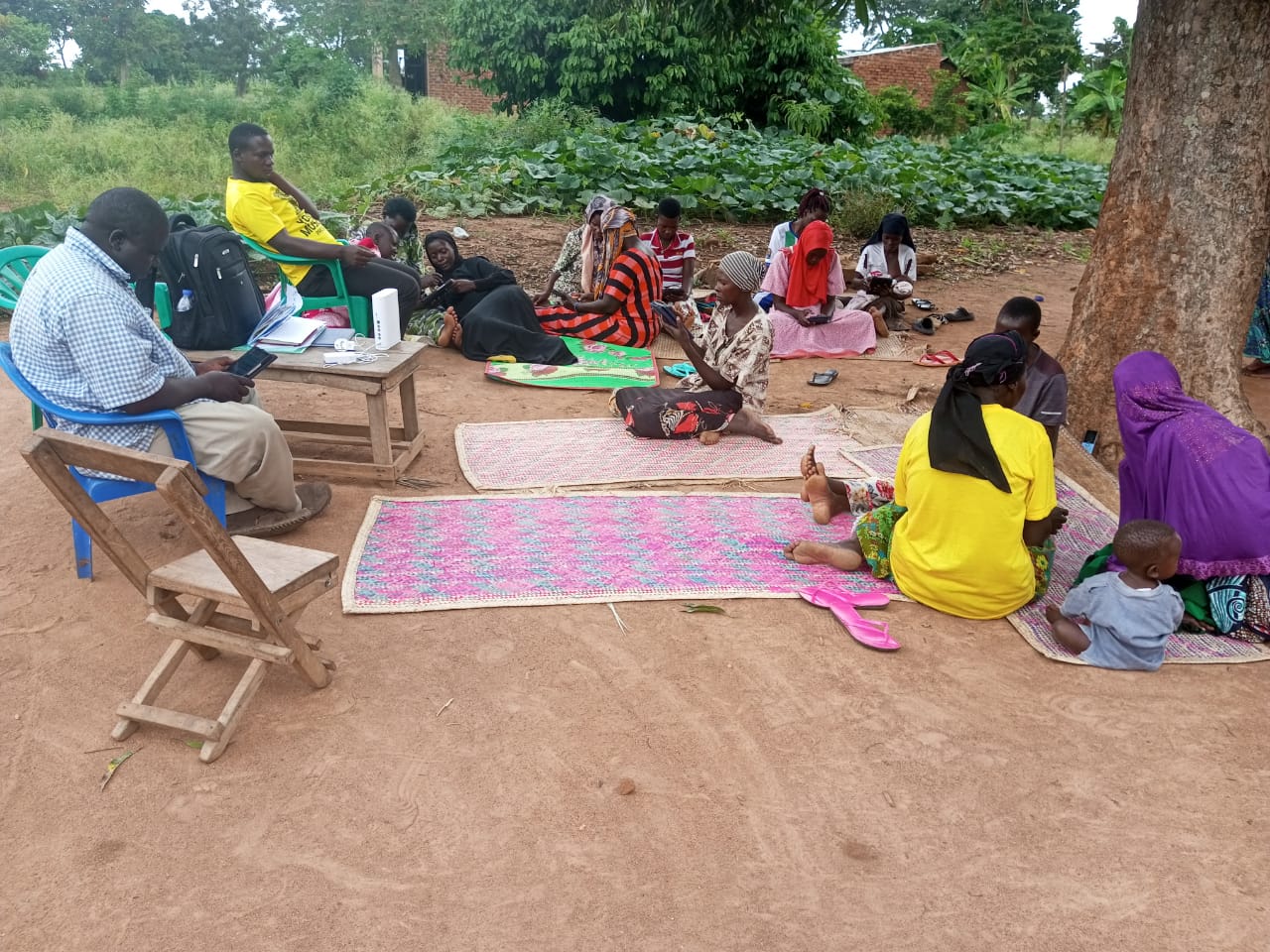SENLA researcher facilitating a community field session in Uganda